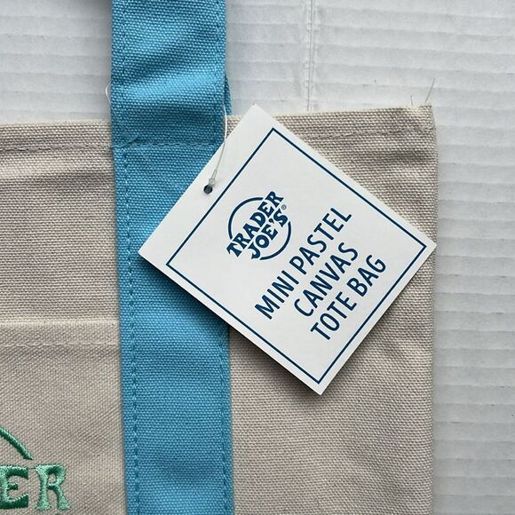 Trader Joe's Blue Cooler& Tote Bag Set - Picture 4 of 10